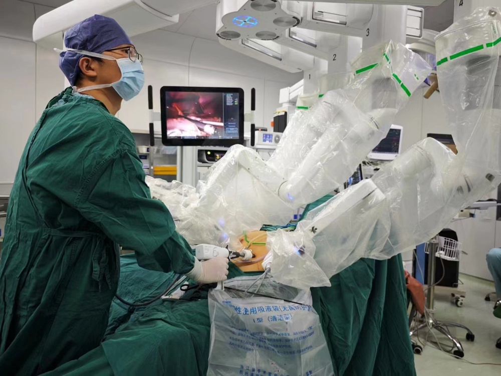 DAVINCI & CAK Staplers in Laparoscopic GI and Bariatric Surgery Demos